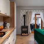 Kameni Dvori